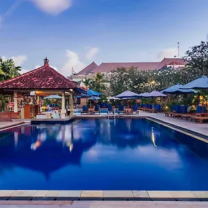 Üdülőközpont Kuta Puri Bungalows, And